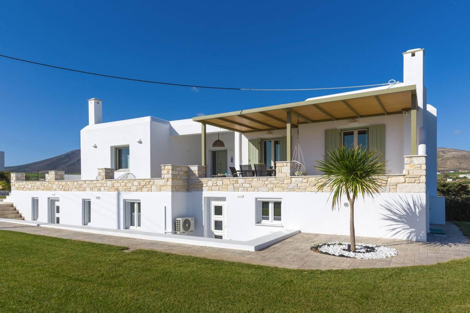 Villa Alectrona
