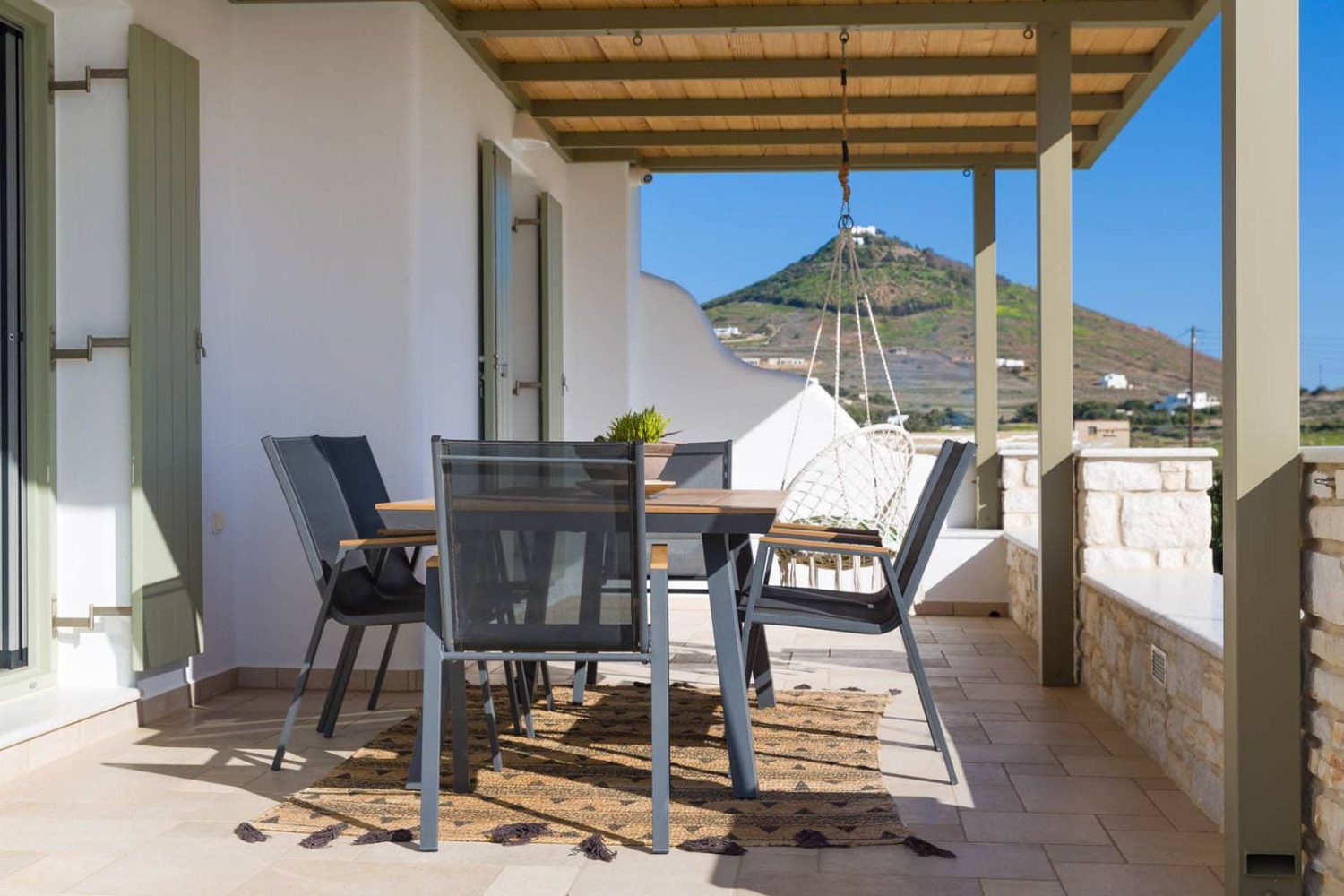 Villa Alectrona