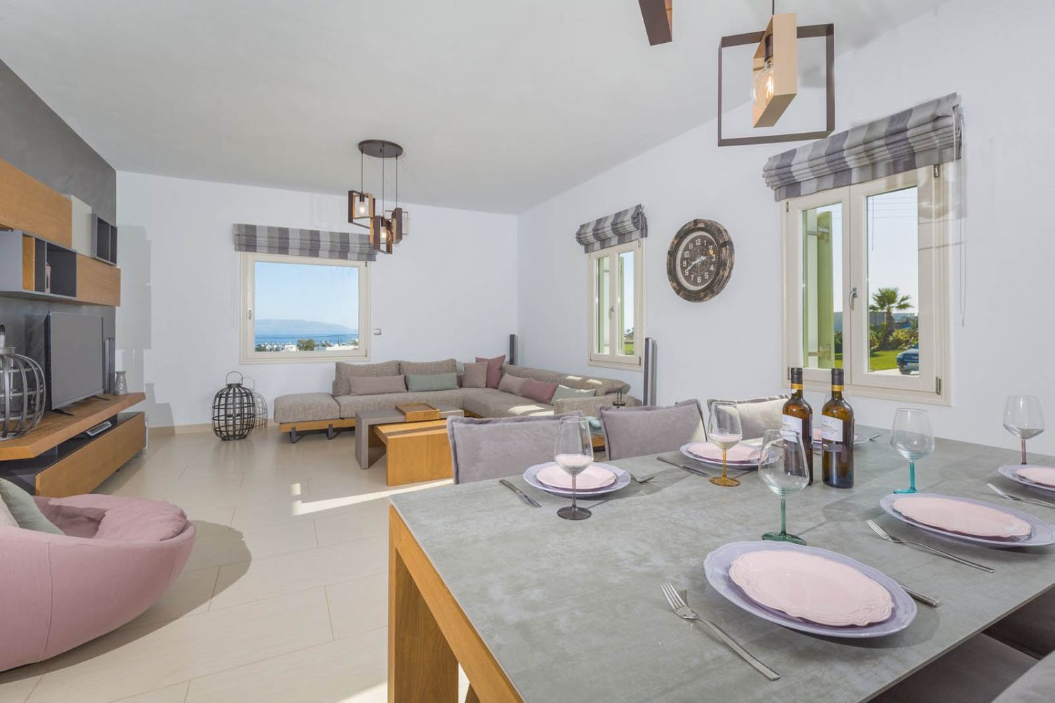 Villa Alectrona