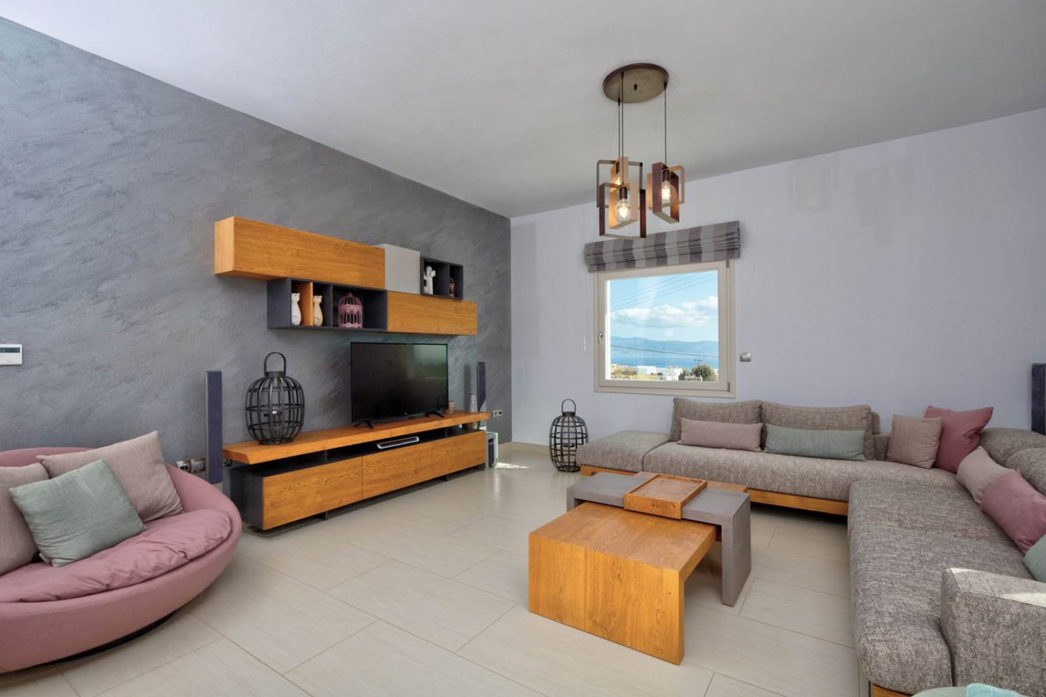 Villa Alectrona
